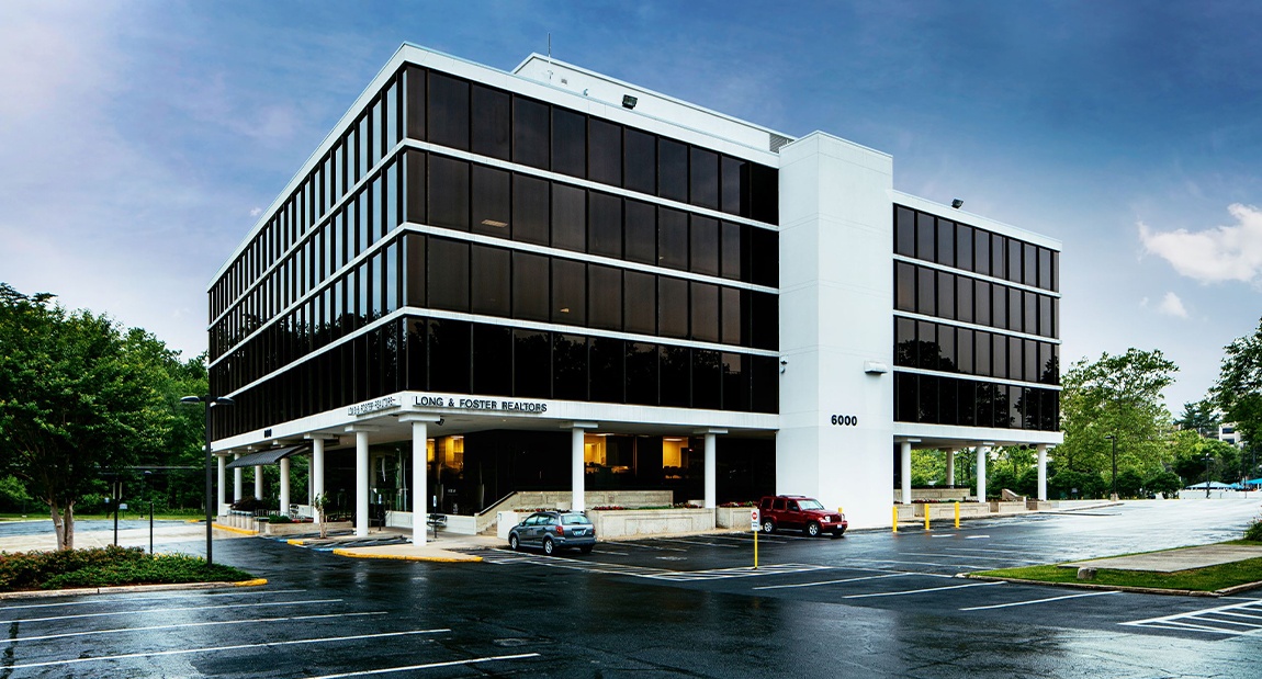 Outside view of North Bethesda Maryland dental office